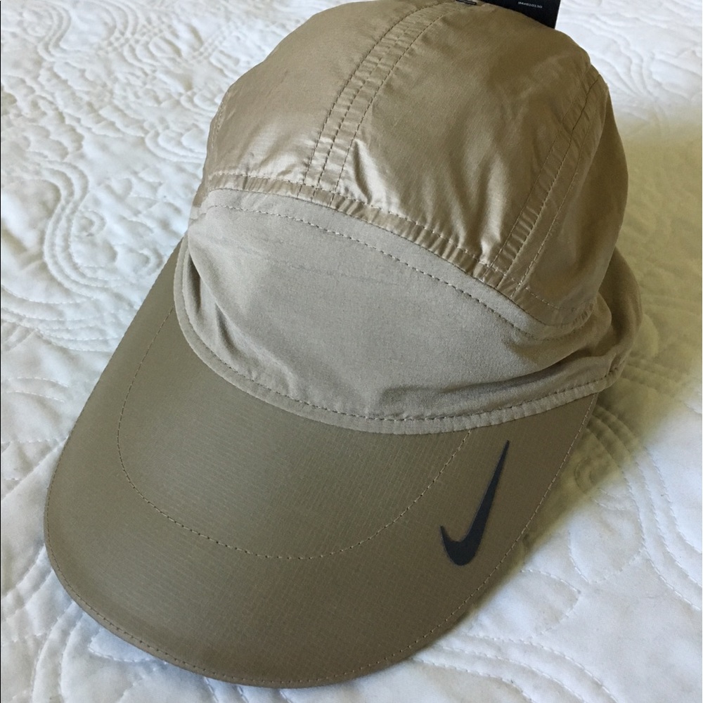 Nike Tailwind Hat